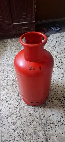 Emirates empty cylinder