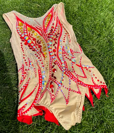 Rythmic gymnastic leotard beige/red 5-6 years