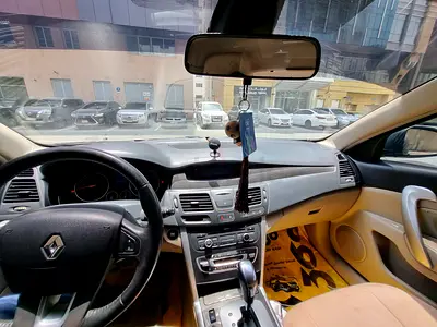Renault Safrane SE 2015 | GCC Specs | Well Maintained