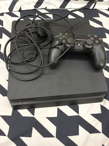 Sony PS4 1TB