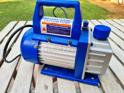 Rotary Vane Vacuum Pump - Compact Blue Unit, Good Working Condition