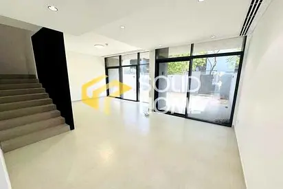 Elegant Townhouse | Family Friendly | Near to Entrance