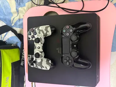 ps4 for sale /بلايستيشن 4 للبيع