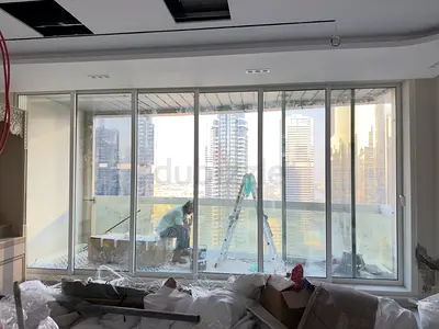 Aluminium glass fabrication installation