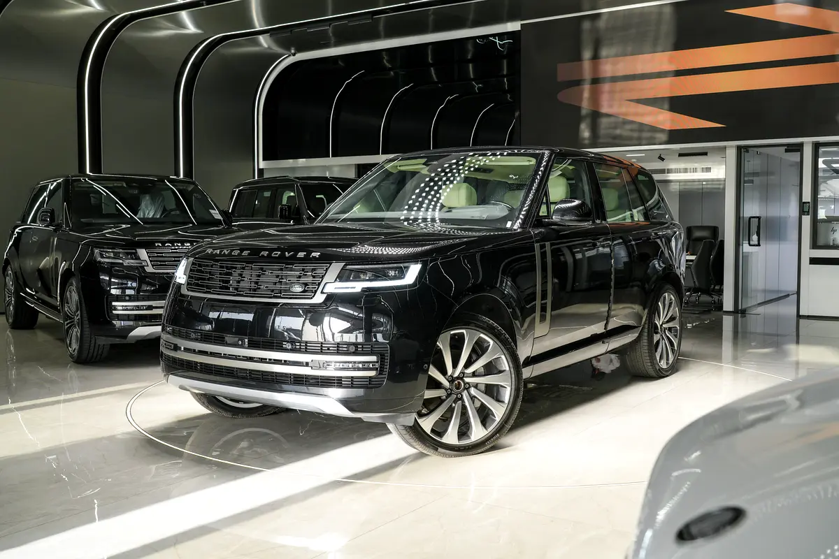 Land Rover Range Rover 2025 — photo 1 of 20