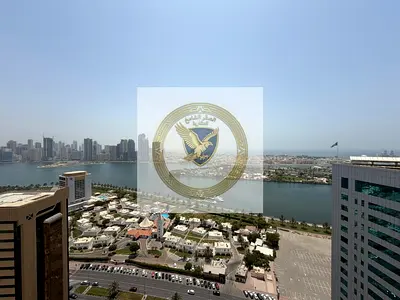 افخم اطلالة بحرية ب2 بلكونة لاكبر وارع خمس غرف وصالة تكييف علي المالك وباركن وجيم مجانا في اجمل براج الشارقة شامل جميع الخدمات بتشطيب حديثة ومساحات وا