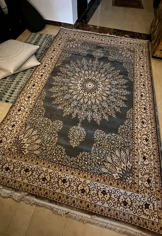 Two Traditional Medallion Pattern Carpet in Grey