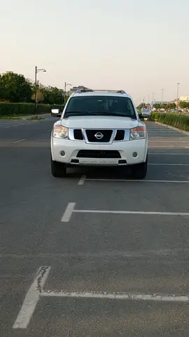 Nissan Armada LE 2014 | GCC Specs | Lady Driven