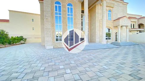BRAND NEW I 6+ BEDROOMS LAVISH VILLA I IDEAL LOCATION
