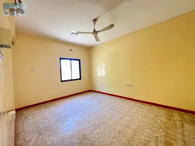 Villa for annual rent in a prime location in Al Rawda Ajman Easy access to the Dubai and Sharjah ex