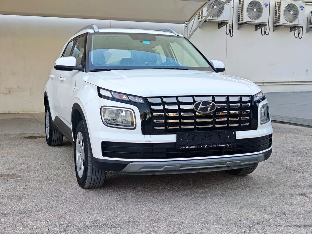 Hyundai Venue 2024 — photo 1 of 19