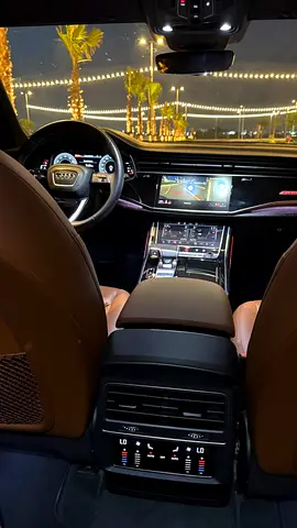2022 AUDI Q8 — миниатюра 17