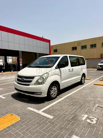 Hyundai H1 2012 GCC 9 Seats Petrol Automatic