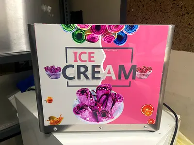 Small Commercial Countertop Ice Cream Display/Warmer – Excellent Condition