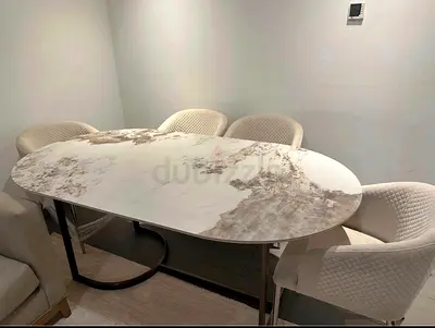 Marbel homecenter Modern oval marble-effect dining table with 4 upholstered chairs
