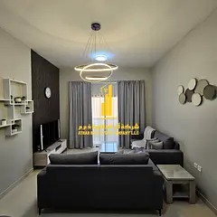 First occupancy, luxurious and elegant one-bedroom apartment, fully furnished with brand new, high-e
