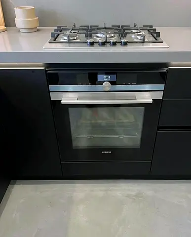 Siemens iQ700 Latest Model 60cm Built-In Electric Oven – Premium German Engineering