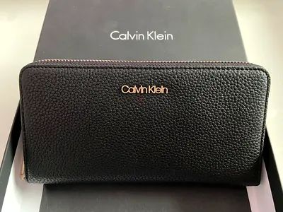 Calvin Klein Black Zip Around Pebbled Leather Wallet (Brand New)