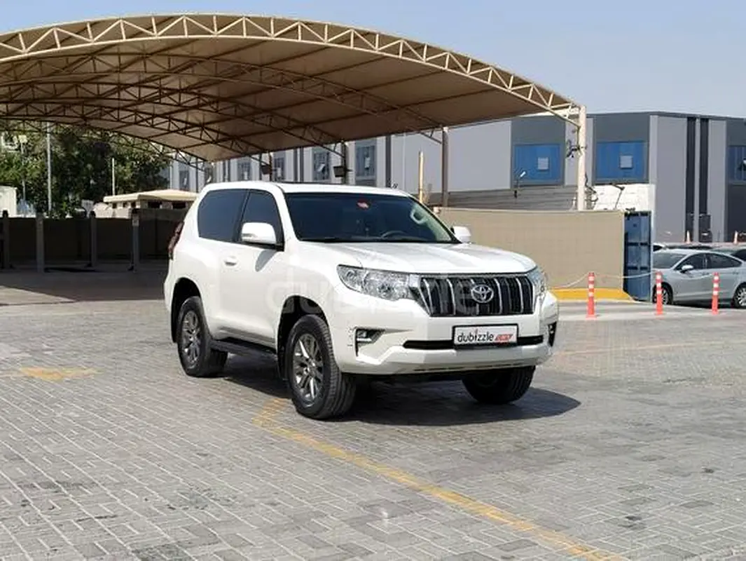 Toyota Prado 2019 — photo 1 of 12