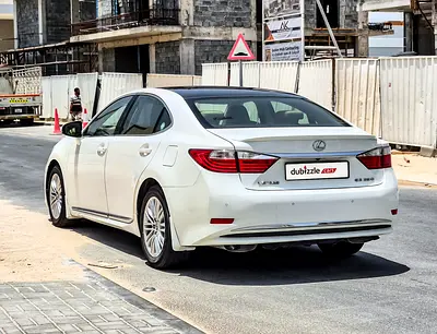 صورة 8 لـ 2015 Lexus ES-SERIES