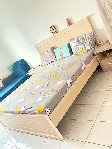king size bed with side box and mattress