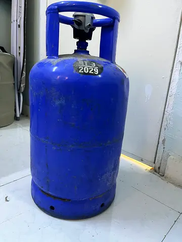 Gas cylinder