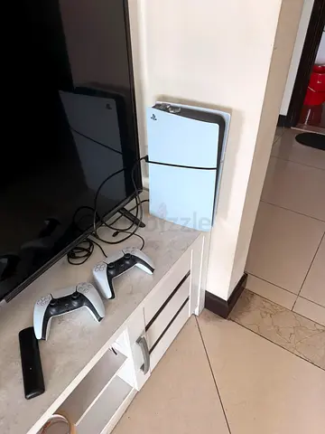 Like New PS5 Digital Edition – 2 Controllers – Bought 2 Weeks Ago!