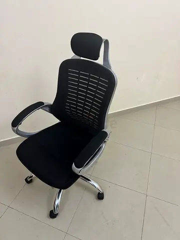 Ergonomic Office Chair with Headrest - Black, Good Condition