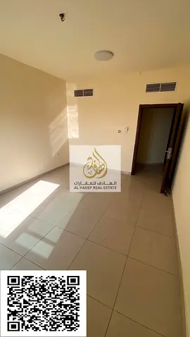 فرصة مميزة للإيجار في الجرف 2 – موقع حيوي ومساحة استثنائية 🌟 إذا كنت تبحث عن الراحة، المساحة، والموقع المميز، فهذه الشقة خيار رائع لك. 🏠 مواصفات ال