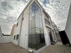 Brand new Villa for rent Al hoshi: 5 Master Bedroom Hall Majlis Maid room Laundry room Roof Access C