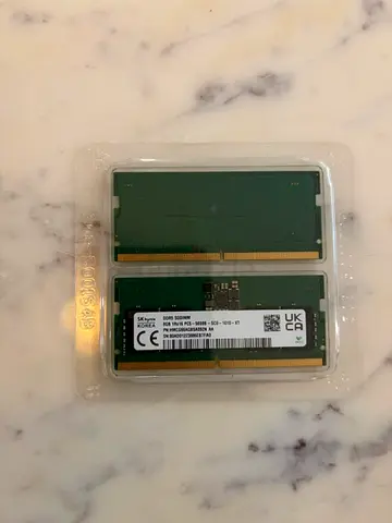SK Hynix 8GB DDR5 SODIMM Laptop Memory