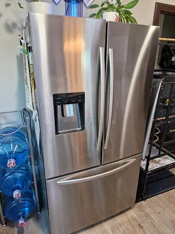 Hoover Franch door refrigerator bottom freezer Excellent condition