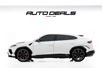 2024 Lamborghini URUS thumbnail 3