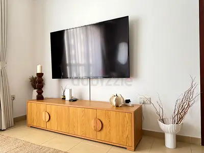 Modern Oak TV Cabinet / TV Console | Excellent Condition | Scandinavian Style