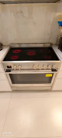 Free delivery Bosch series 8 Electric Cooker with dual fan 90 cm like new condition