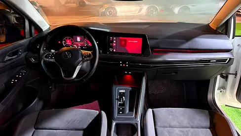 صورة 15 لـ 2022 Volkswagen GOLF R
