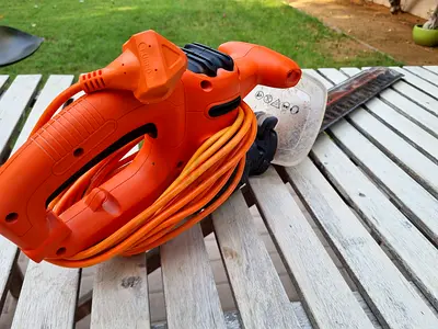 Electric Grass/Edge Trimmer - Orange, Good Condition