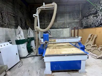 CNC Router Machine with Dust Extraction System - Good Working Condition