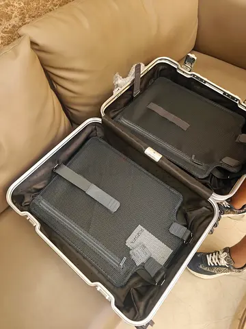 Suitcase aluminum