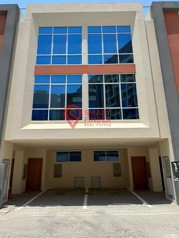 Modern 4BR Townhouse | Private Elevator | Roof