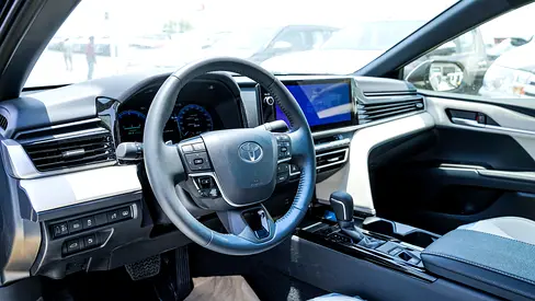 2026 Toyota CAMRY — фото 10