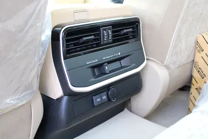 2026 Toyota LAND CRUISER — фото 16