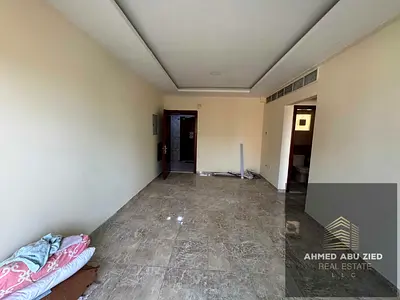 غرفتين نوم / غرفه استور / صاله واسعه / مطبخ عملي / بلكونه مفتوحه / تكيف مركزي / 2 حمام/تشطيبات مودرن بالكامل/لوكيشن مميز سهل الوصول لدبي/ تسهيل الدفع