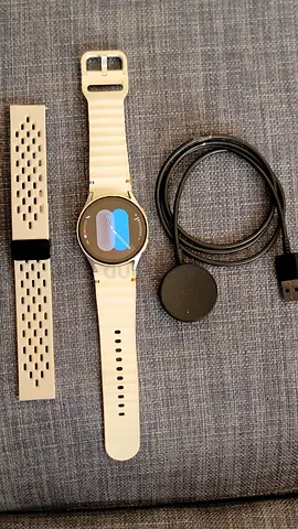 Samsung Galaxy Watch 7 44mm 🔥🔥+2 Straps Urgent Sell!