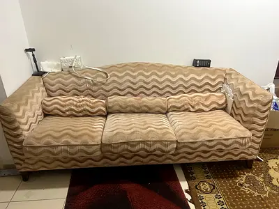 Sofa 5 seaters beige patterned armchair in good condition