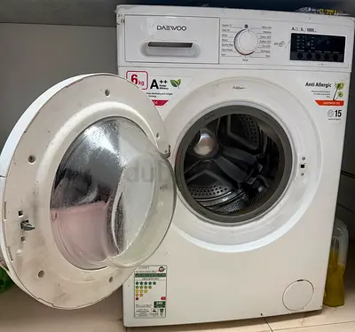 DAEWOO make washing machine is on sale.