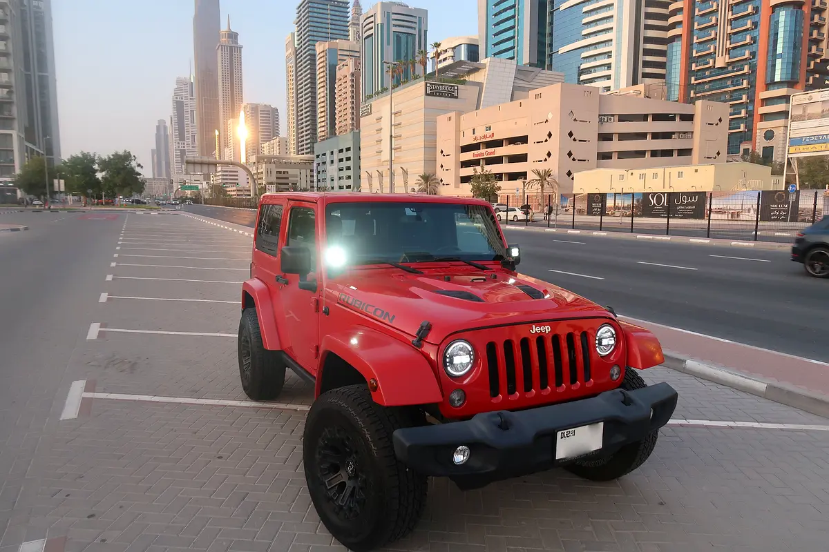Jeep Wrangler 2014 — photo 1 of 8