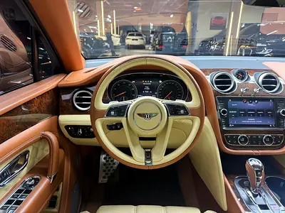 صورة 8 لـ 2017 Bentley BENTAYGA