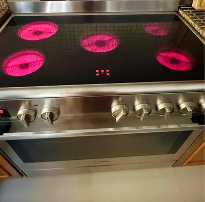 Bosch Series 8 Premium 5 Zone Electric Ceramic Cooker 90x60 cm
