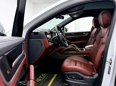 صورة مصغرة 8 لـ 2024 Porsche CAYENNE